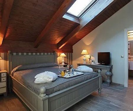 Marques De La Ensenada Hotel