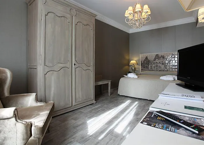 Marques De La Ensenada 호텔 5*