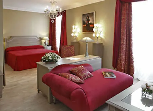 Hotel Marques De La Ensenada 5*