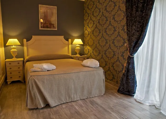 호텔 Marques De La Ensenada 5*